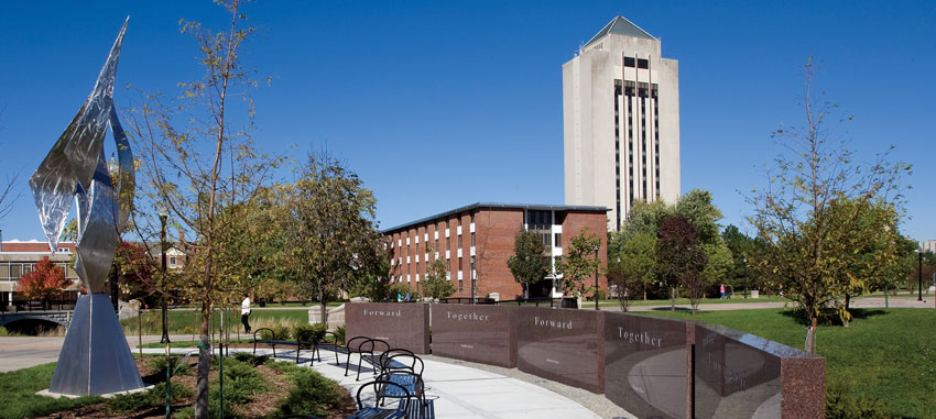 北伊利诺伊大学  Northern Illinois University